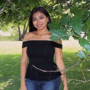 Meet your Posher, Maria